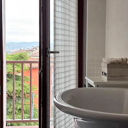 Διαμέρισμα Verona Top Floor Flat & Garage