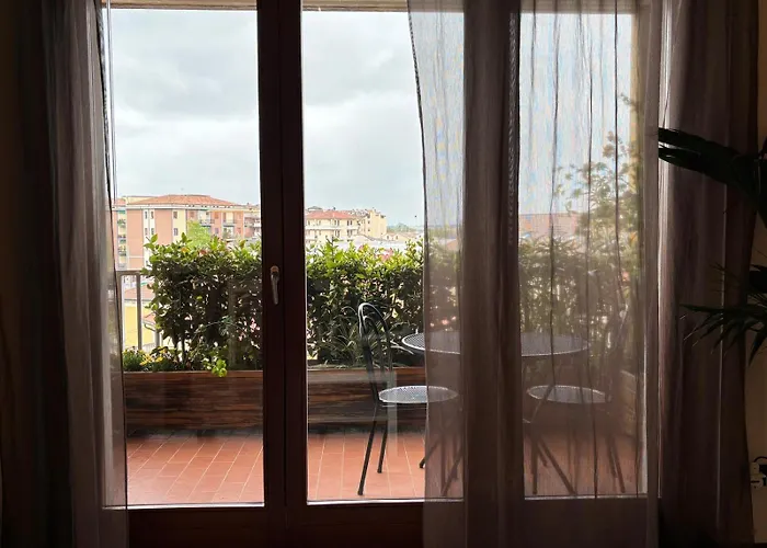 Verona Top Floor Flat & Garage Lägenhet Verona