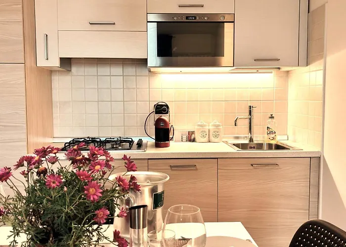 Verona Top Floor Flat & Garage Verona