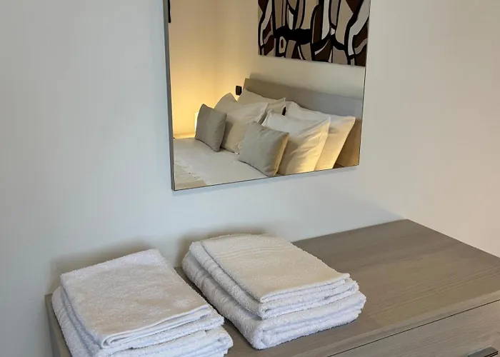 Appartement Floor Flat & Garage *