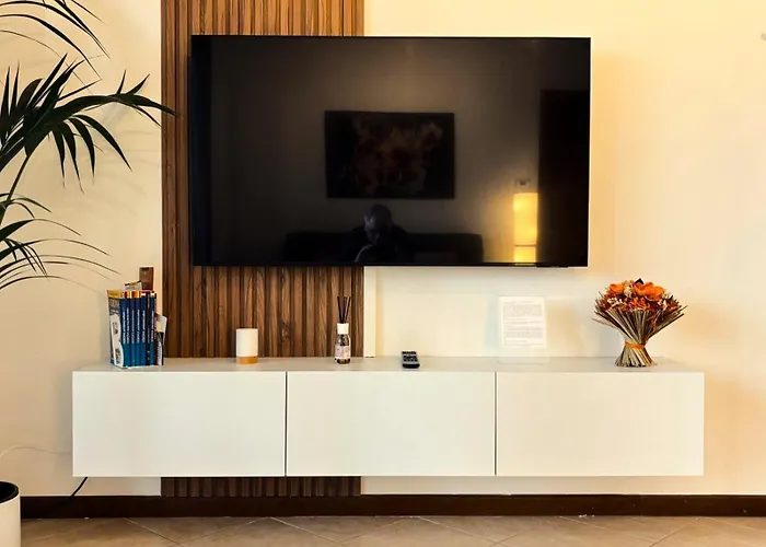 Floor Flat & Garage فيرونا