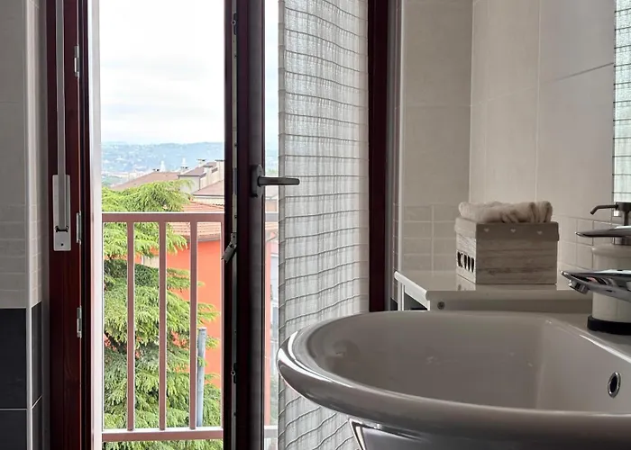 شقة Floor Flat & Garage