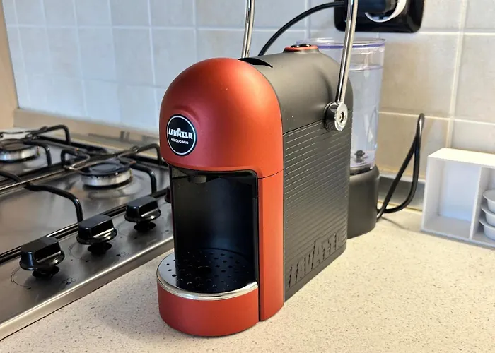 شقة Floor Flat & Garage *