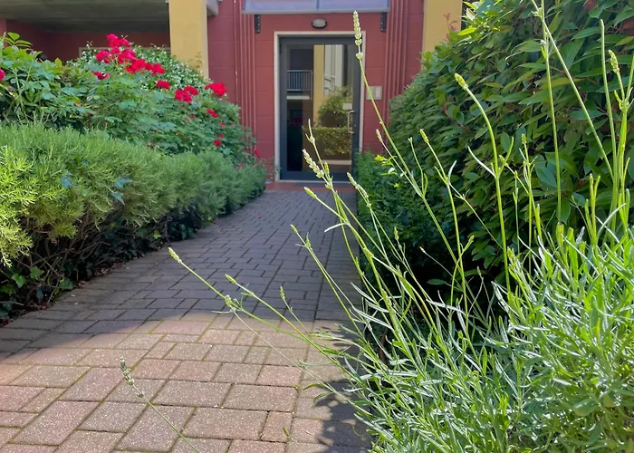 Floor Flat & Garage * فيرونا