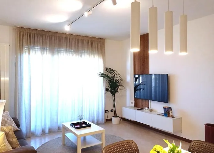 Apartment Floor Flat & Garage Verona