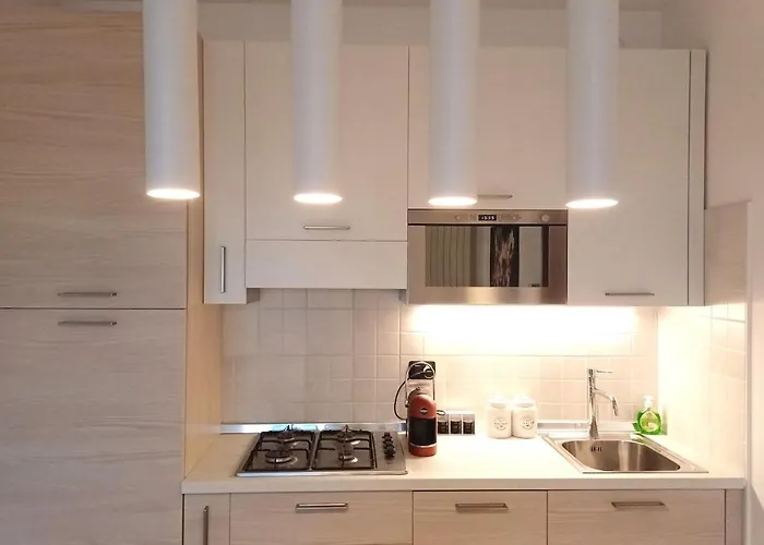 Floor Flat & Garage Apartment Verona